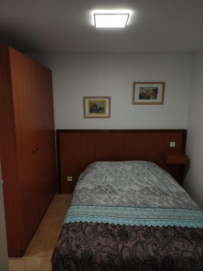 Appartement Deux pièces avec grande terrasse au calme à Saint-Martin-Vésubie Extérieur photo
