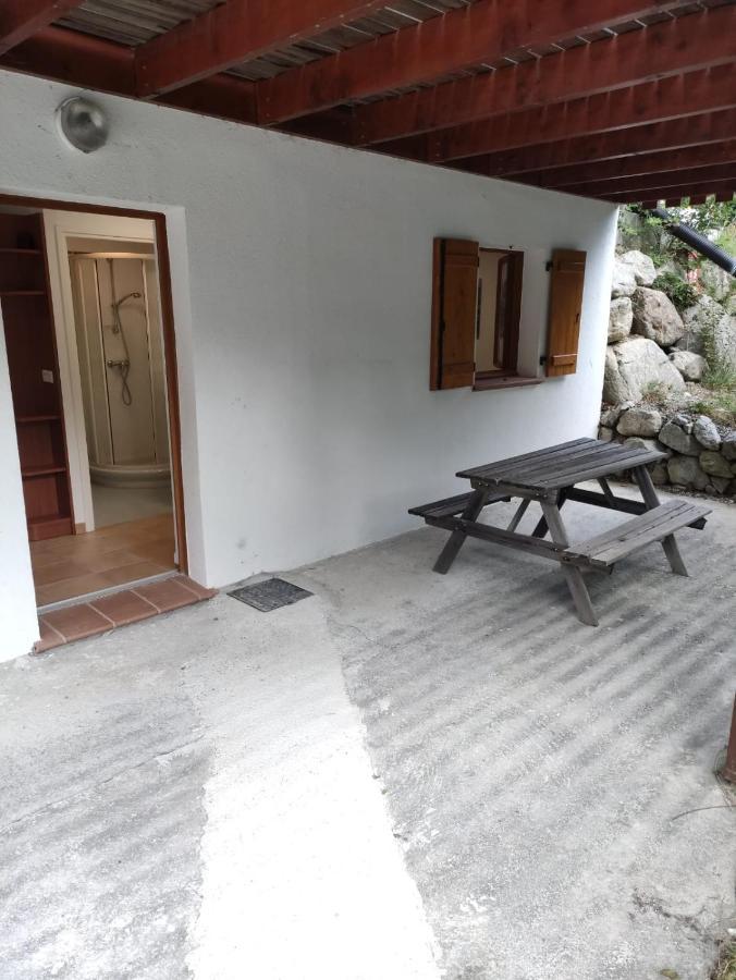 Appartement Deux pièces avec grande terrasse au calme à Saint-Martin-Vésubie Extérieur photo